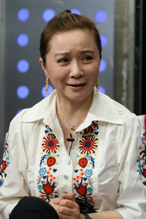 蔡明
