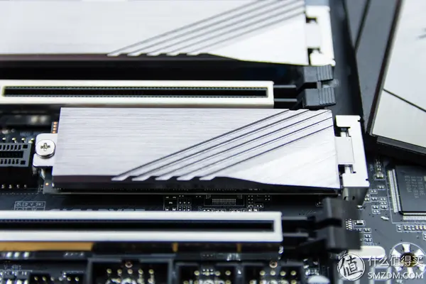隔壁男朋友都饞哭了:i7-9700K+Z390+RTX2080裝機作業(yè)曬單